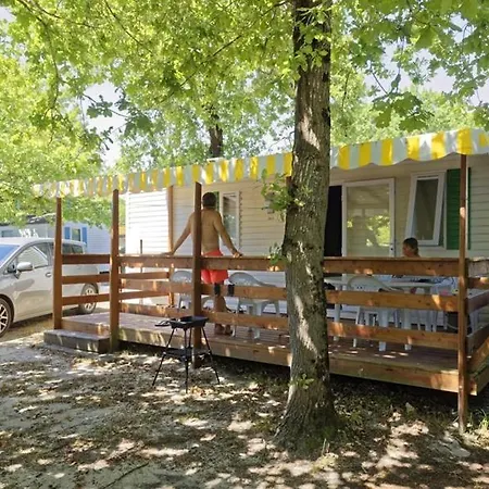 Camping Camping Les Lacs ***** Soulac-sur-Mer